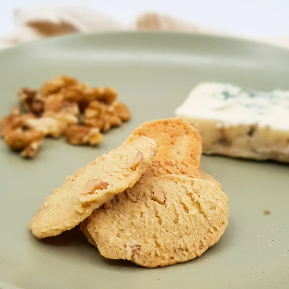 Sablés Roquefort AOP et noix